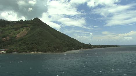 Cabo-De-Moorea-Dejando-La-Isla