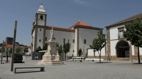 Castelo-De-Vide-Plaza