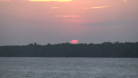 Amazon-Sonnenuntergang-Zeitraffer