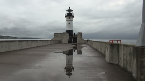 Duluth-Leuchtturmreflexionen