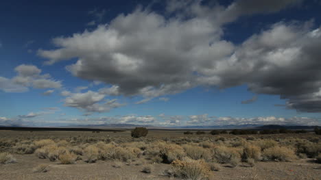 Nevada-Wolken-In-Einem-Zeitraffer-Des-Blauen-Himmels