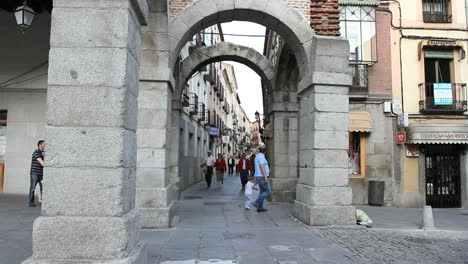 España-Ávila-Arcos-Sobre-La-Calle