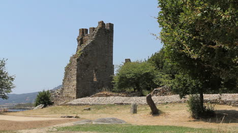 España-Torres-En-Rio-Ulla-Torre-En-Ruinas