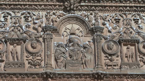 Salamanca-university-carving
