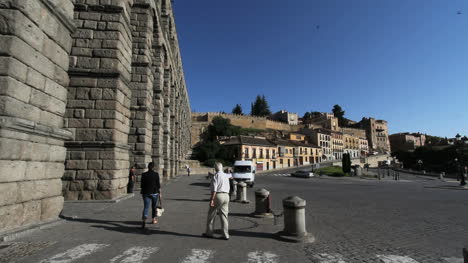 Segovia-aqueduct-morning-6