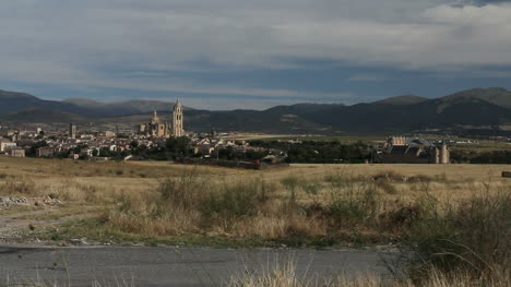 Spain-Segovia-distant-view