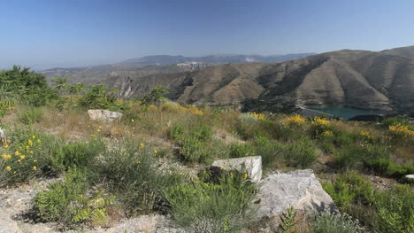 Sierra-Nevada-See-Und-Staudamm-4