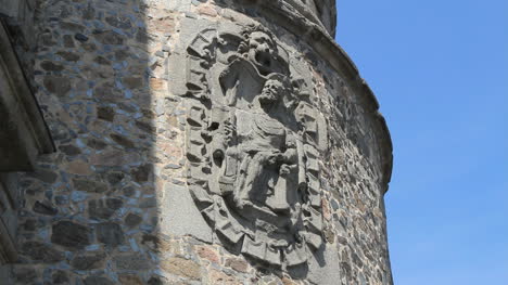 Toledo-crest-on-walls-3.