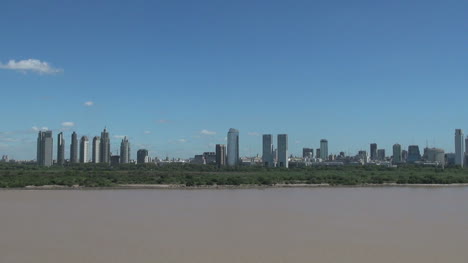 Horizonte-De-Buenos-Aires-En-La-Distancia-S3