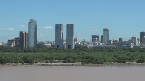 Buenos-Aires-Skyline-En-La-Distancia