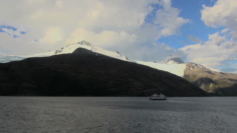 Patagonia-Canal-Beagle-Glacier-Alley-S9