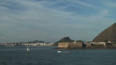 Fuerte-Santa-Cruz-Y-Bahía-De-Guanabara