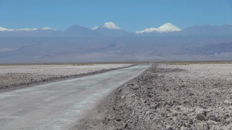Chile-Atacama-Laguna-Chaxa-Road-Auf-Der-Salzebene-30