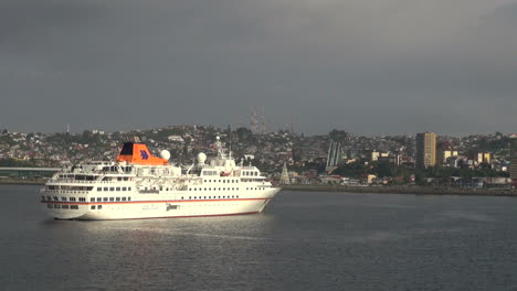 Puerto-Montt-Expeditionsschiff-S