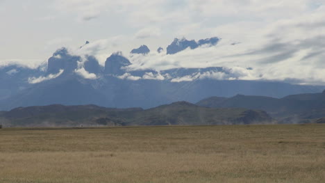 Torres-Del-Paine-Fernsicht-S01