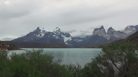 Torres-Del-Paine-Los-Cuernos-S21