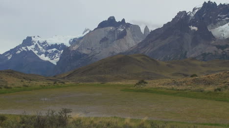 Torres-del-Paine-mountain-view-s22