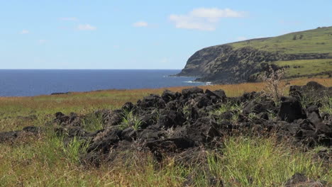 Easter-Island-east-coast-dark-cliffs-and-volcanic-rock-1
