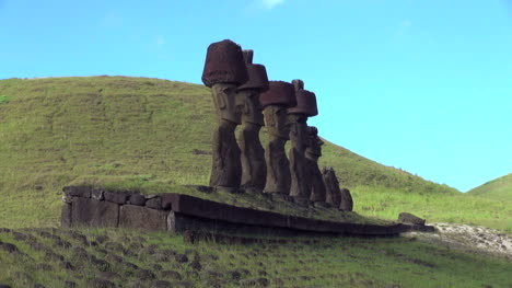 Easter-Island-Anakena-Ahu-Nau-Nau-hats-follow-tinted-slope-5a