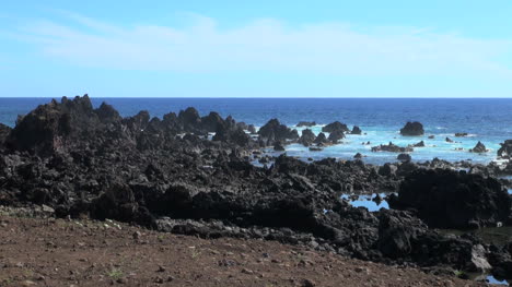 Isla-De-Pascua,-Diente-De-Sierra,-Lava,-Muelle,-4c