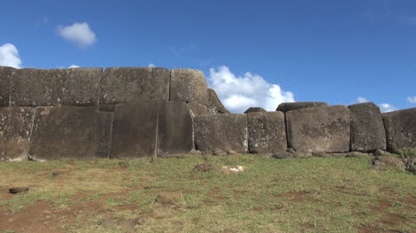 Easter-Island-Vinapu-fitted-huge-stone-wall-3