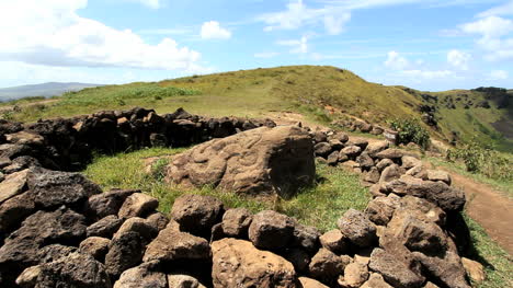 Isla-De-Pascua-Orongo-Circle-C1