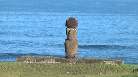 Osterinsel-Ahu-Ko-Te-Riku-Moai-Gegen-Sanftes-Meer-3a