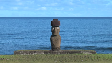 Osterinsel-Ahu-Tahai-Und-Ko-Te-Riku-Zoom-In-15-Zoom