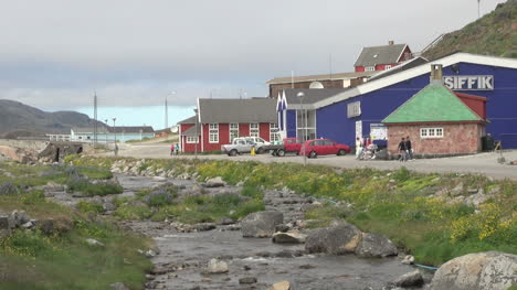 Greenland-Qaqortoq-stream-zoom-in-2