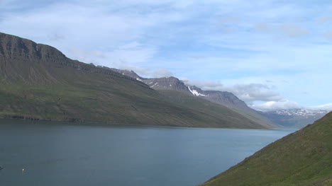 Island-Mjoifjördur-Bis-Zum-Fjord-Zeitraffer-P3