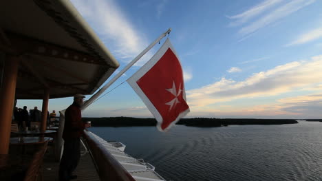 Bandera-Del-Barco-De-Suecia-Con-El-Hombre