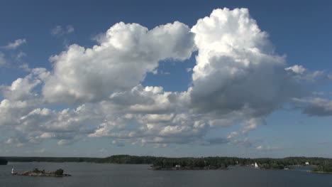 Sweden-Stockholm-Archipelago-clouds-s4
