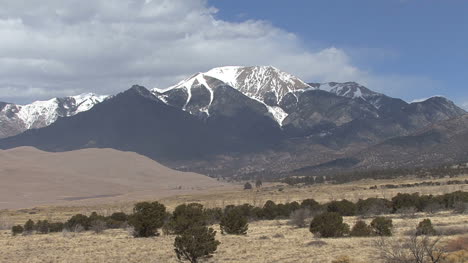 Colorado-Große-Sanddünen-Berggipfel