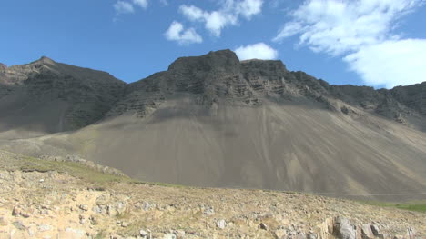 Iceland-east-cliffs-with-scree