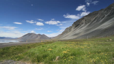 Iceland-east-coast-mountains-2