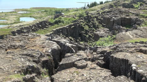 Islandia-Pingvellir-Detalle-De-La-Grieta-De-Lava