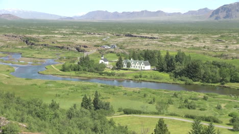 Iceland-Pingvellir-valley-view-zoom-out