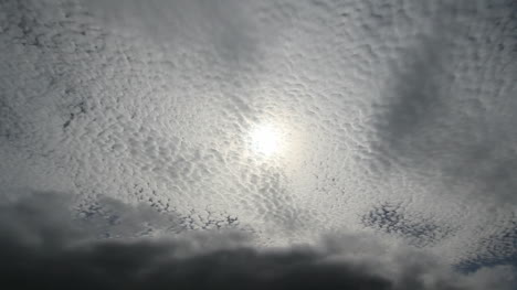 Island-Wolken-Mittlerer-Höhe