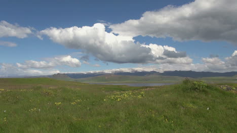 Islandia-Dyrholaey-Dos-Nubes