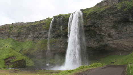 Islandia-Selijalandsfoss-Vista-De-Cascada