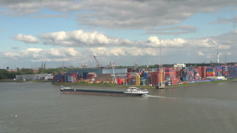 Niederlande-Rotterdam-Low-Barge-Werft-Und-Container