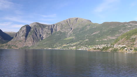 Norway-a-small-city-on-Aurlandsfjord-c