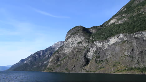 Norwegen-Landschaft-Auf-Höhen-über-Dem-Aurlandsfjord-C