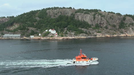 Norwegen-Kristiansand-Lotsenboot
