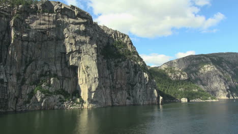 Norway-Lysefjord-timelapse-s