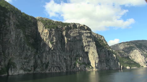 Norway-Lysefjord-cliffs-s4