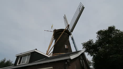 Holland-windmill-c