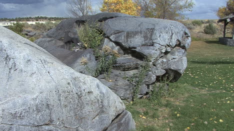 Idaho-Rocks-En-El-Parque-Junto-Al-Río-Snake