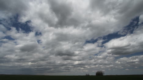 Clouds-over-Plains-time-lapse-c