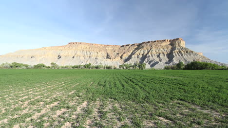 Utah-Landscape-near-Capitol-Reef-c